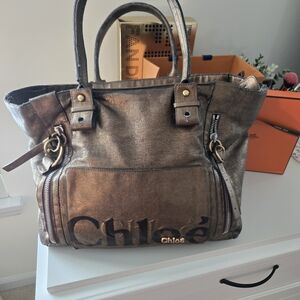 Chloé Bay Tote – Metallic Bronze Leather with Logo + Zips